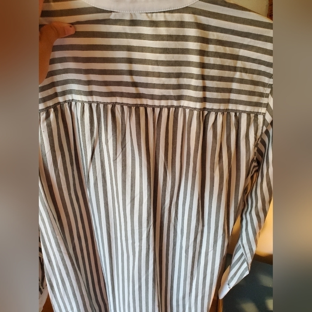 Landsend Long Button Down - Picture 7 of 8